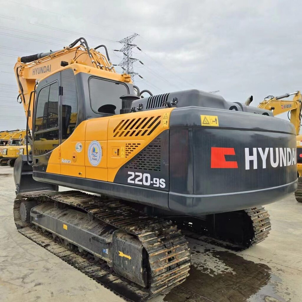 Hyundai R220LC-9s - Excavadora de cadenas: foto 4 Hyundai R220LC-9s - Excavadora de cadenas: foto 4