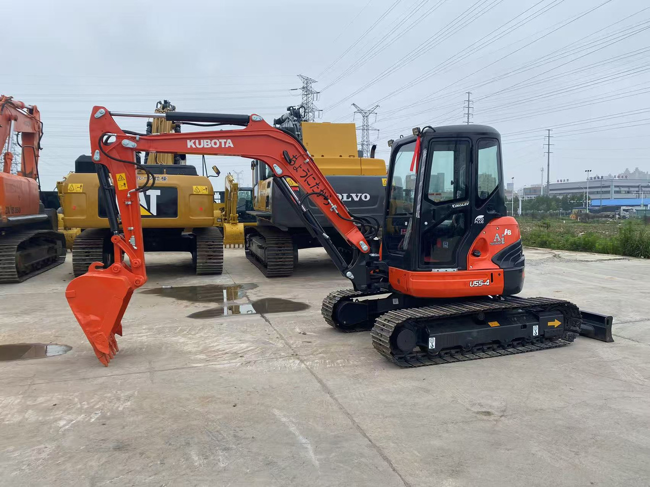 KUBOTA U55-4 - Miniexcavadora: foto 2 KUBOTA U55-4 - Miniexcavadora: foto 2