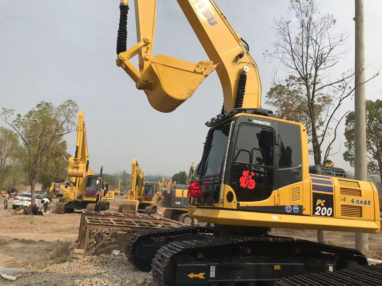 Komatsu PC200-8 - Excavadora de cadenas: foto 4 Komatsu PC200-8 - Excavadora de cadenas: foto 4