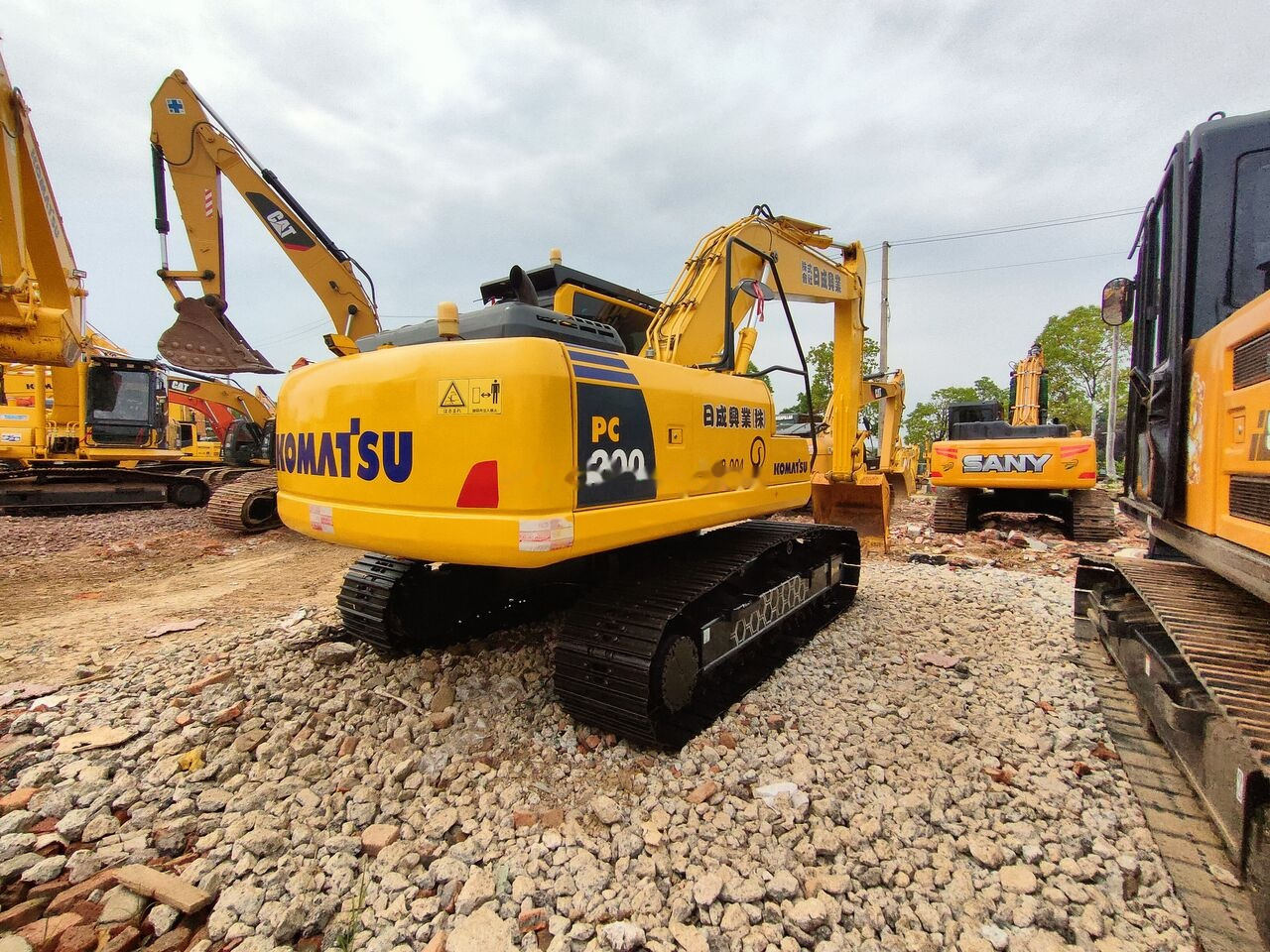 Excavadora de cadenas Komatsu PC200-8: foto 10