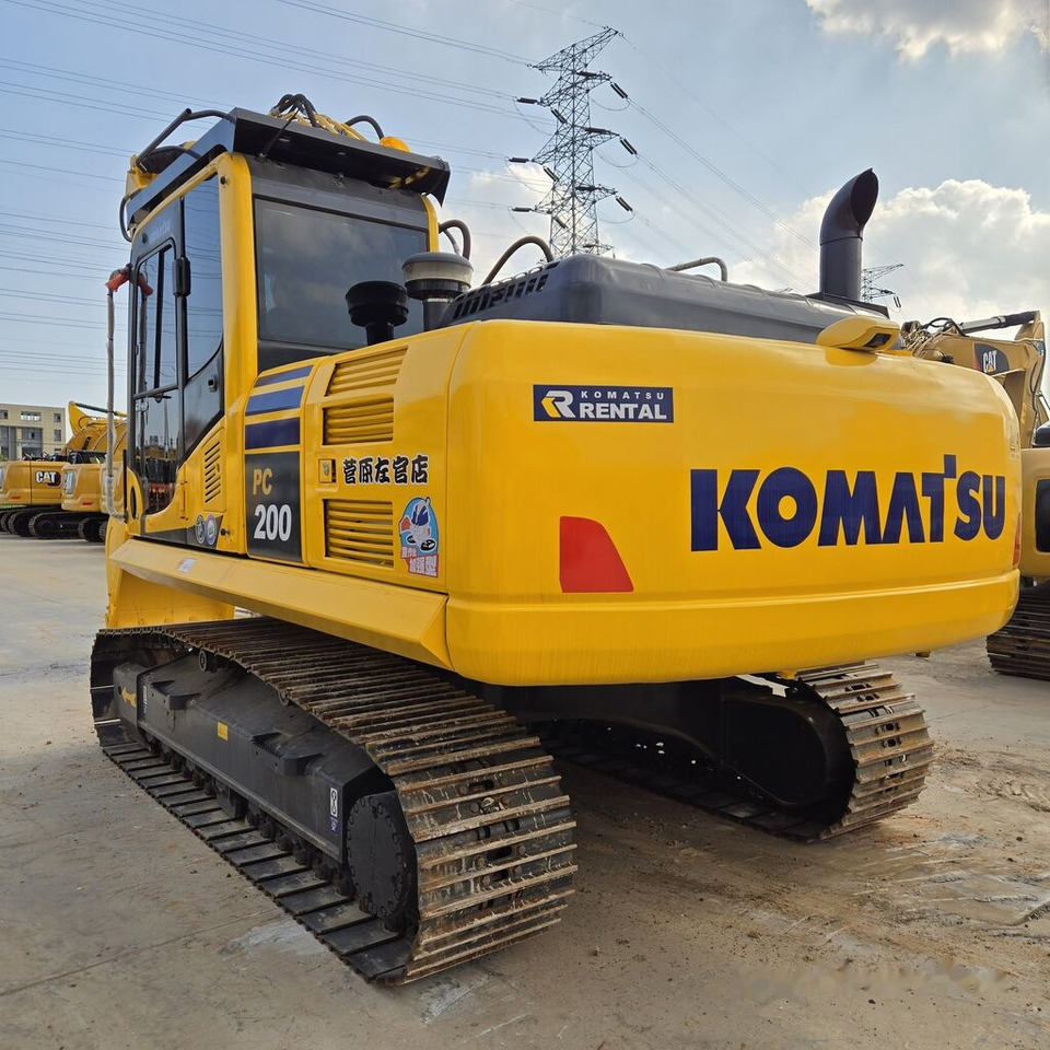 Komatsu PC200-8MO - Excavadora de cadenas: foto 2 Komatsu PC200-8MO - Excavadora de cadenas: foto 2