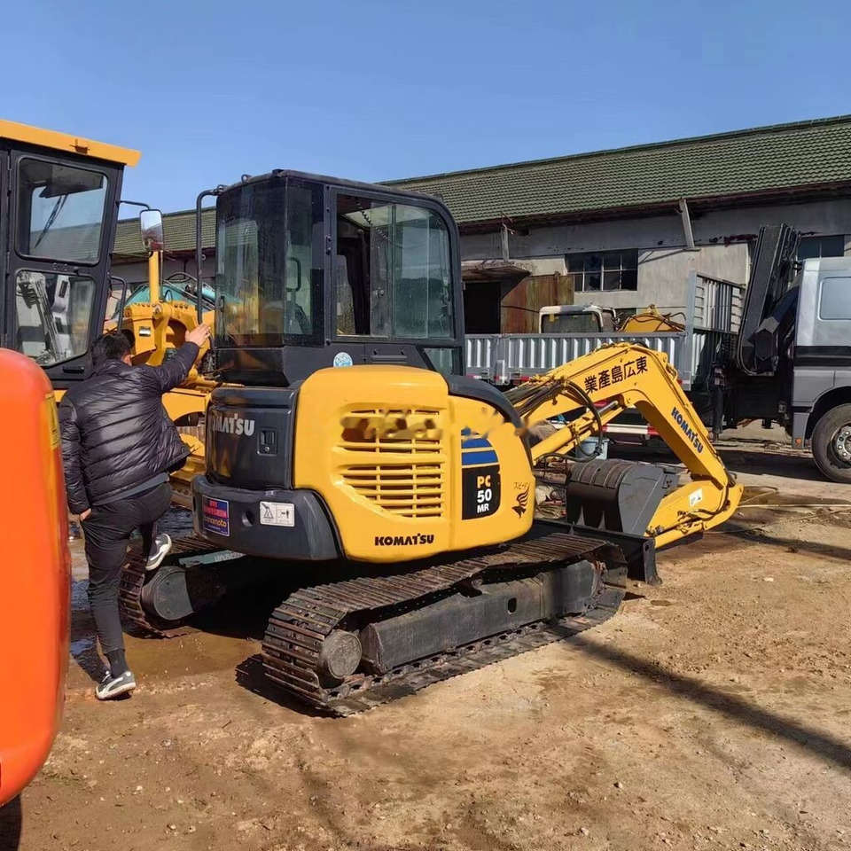 Komatsu PC50MR-2 - Miniexcavadora: foto 5 Komatsu PC50MR-2 - Miniexcavadora: foto 5