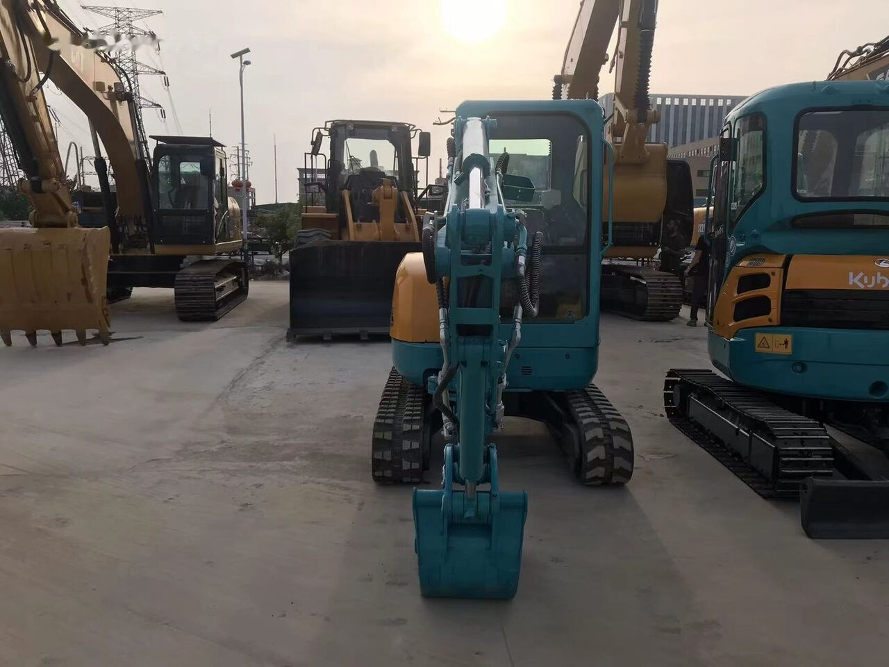 Kubota U25 - Miniexcavadora: foto 1 Kubota U25 - Miniexcavadora: foto 1