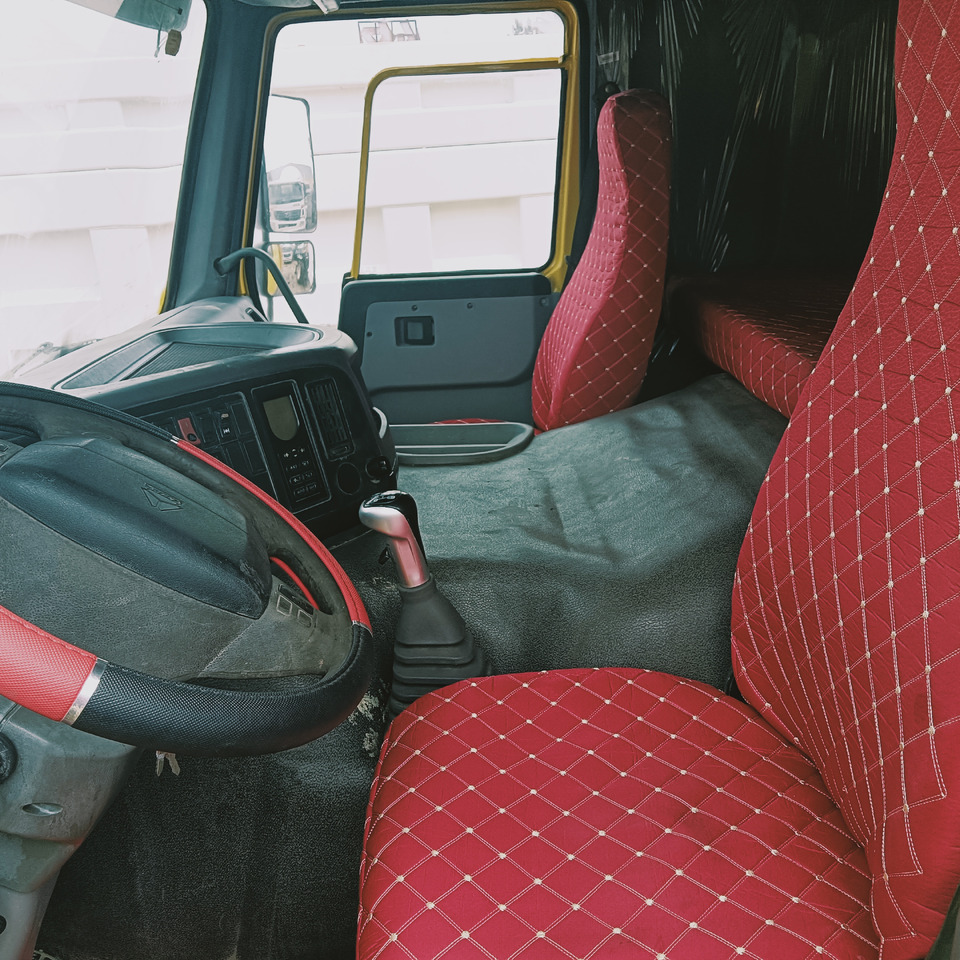 SINOTRUK HOWO - Camión volquete: foto 5 SINOTRUK HOWO - Camión volquete: foto 5