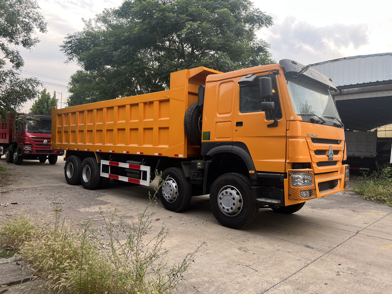 SINOTRUK Howo - Camión volquete: foto 4 SINOTRUK Howo - Camión volquete: foto 4