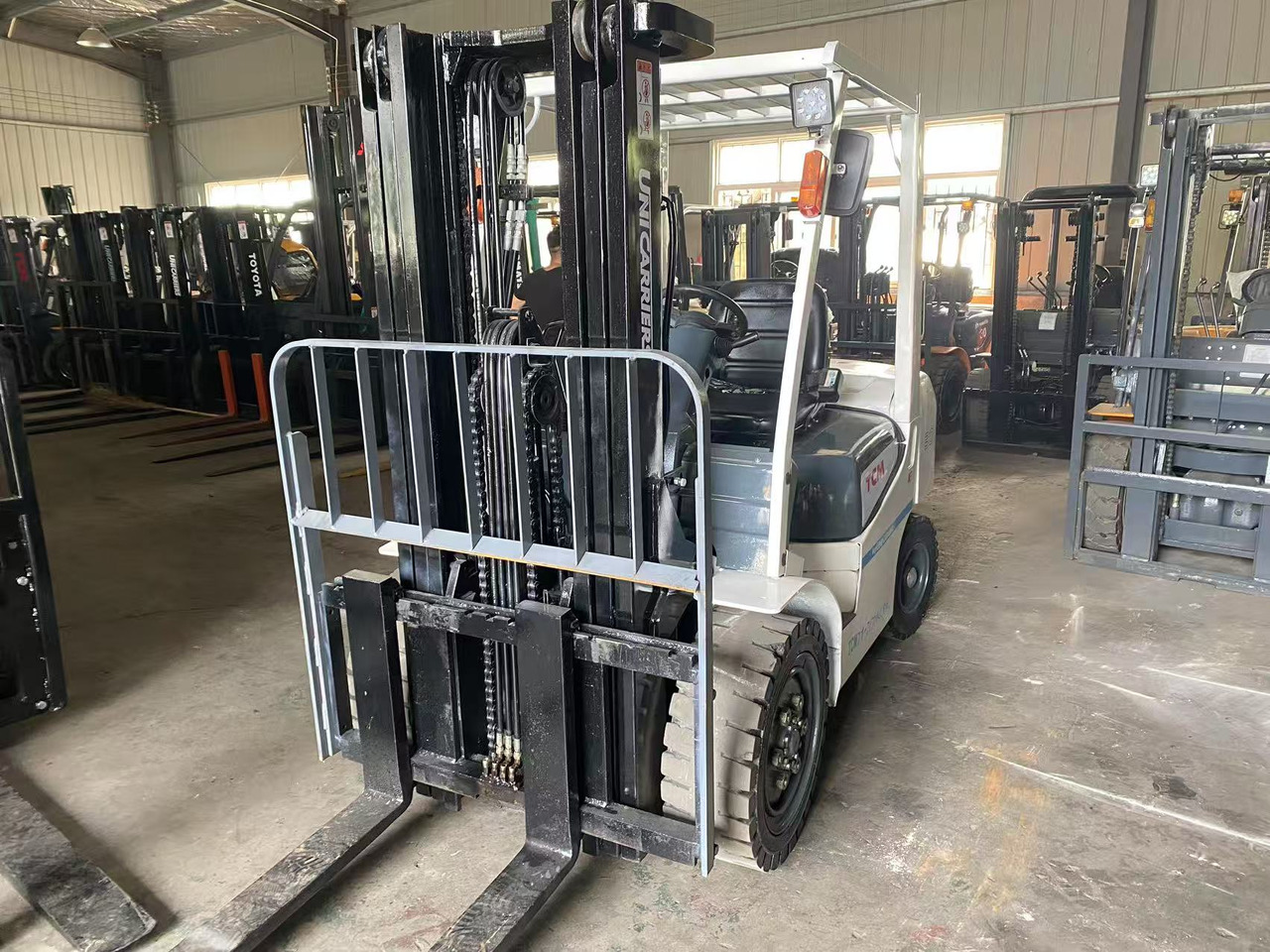 TCM FD30T3C - Carretilla elevadora diésel: foto 4 TCM FD30T3C - Carretilla elevadora diésel: foto 4