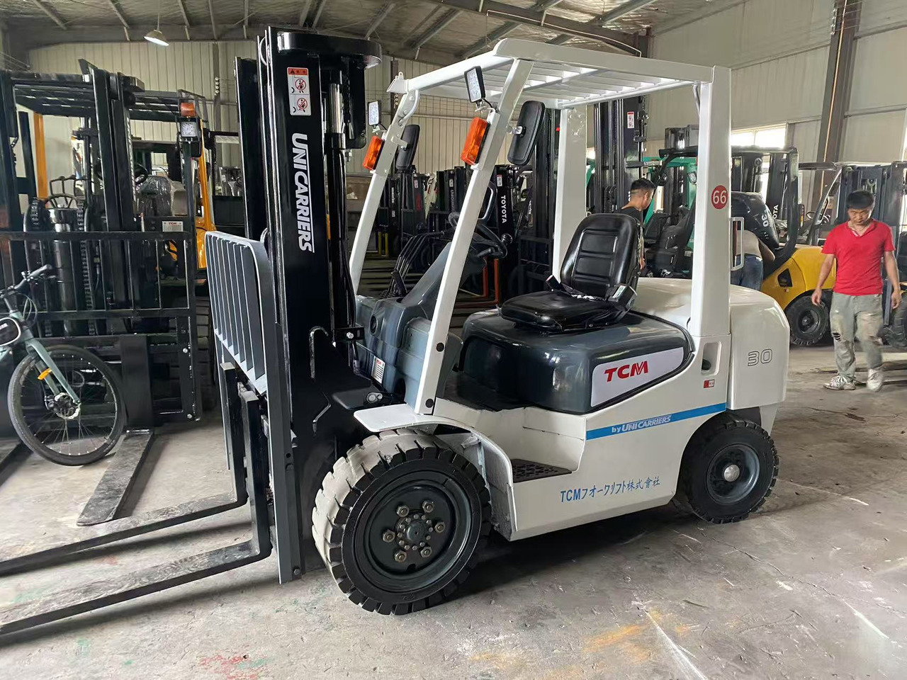 TCM FD30T3C - Carretilla elevadora diésel: foto 2 TCM FD30T3C - Carretilla elevadora diésel: foto 2