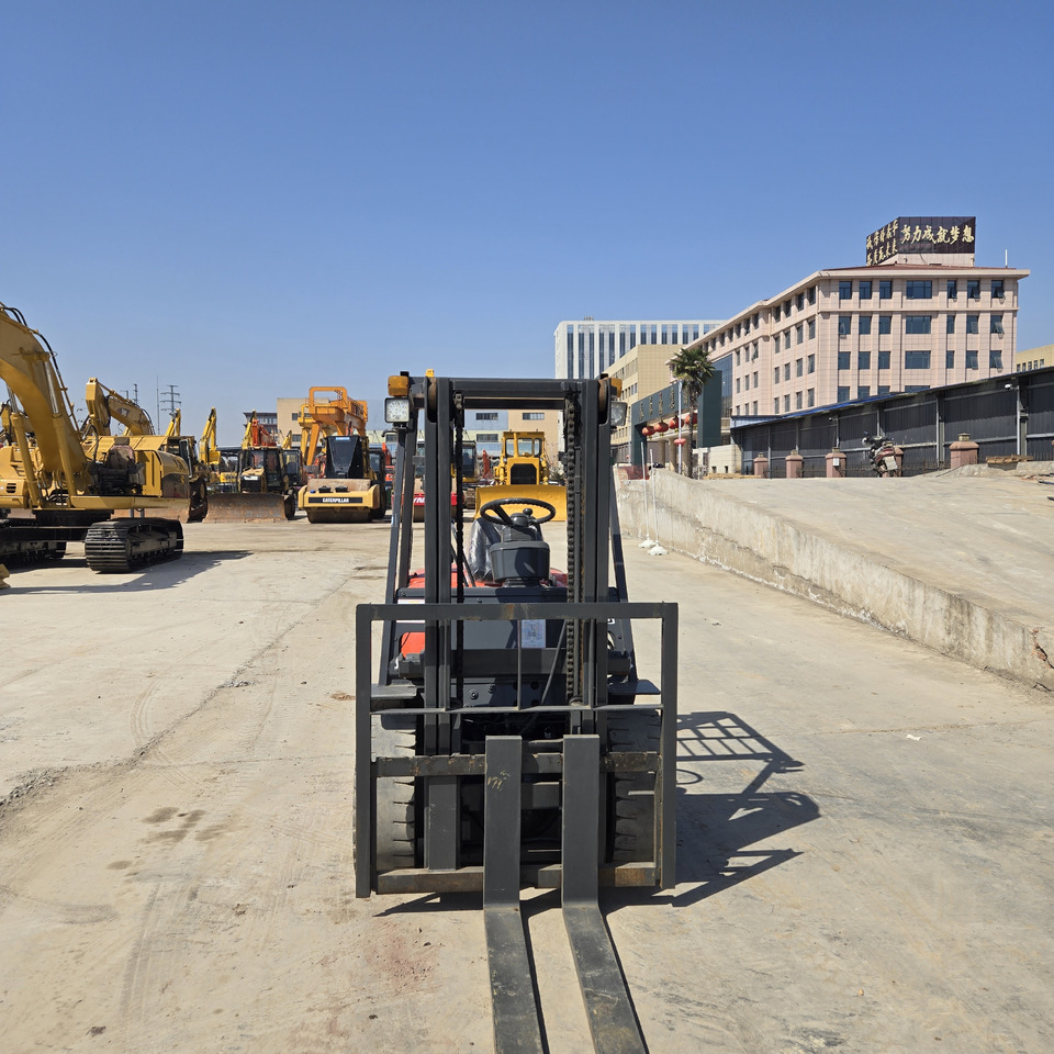 Toyota FD30 - Carretilla elevadora diésel: foto 2 Toyota FD30 - Carretilla elevadora diésel: foto 2