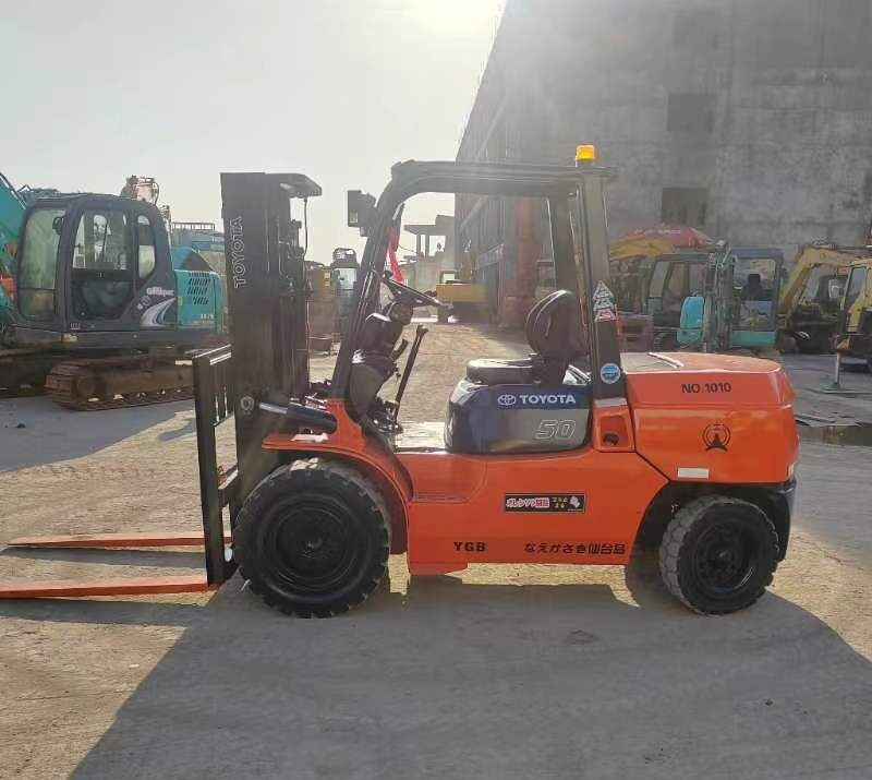 Carretilla elevadora diésel Toyota FD50: foto 8