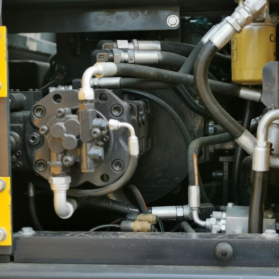 Excavadora de cadenas Volvo EC140: foto 9