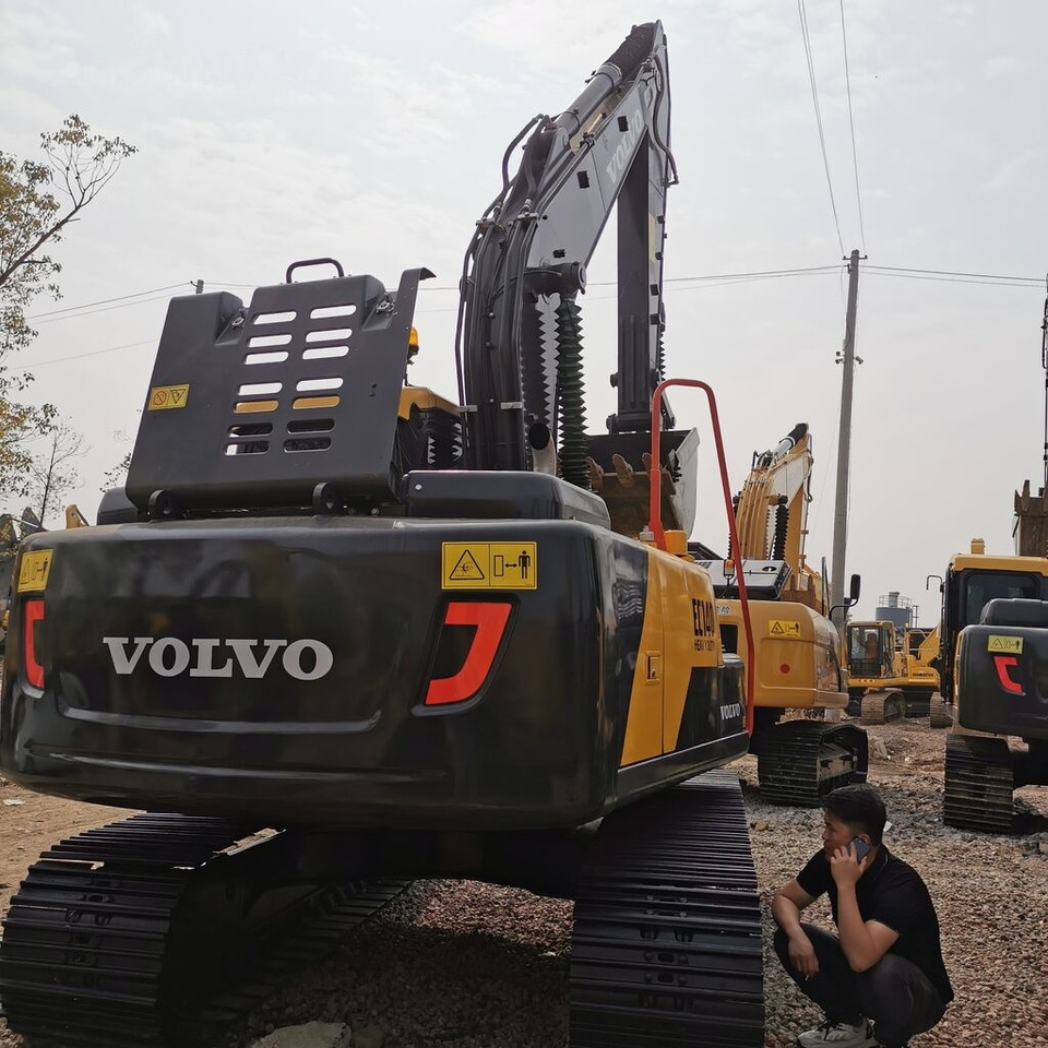 Excavadora de cadenas Volvo EC140: foto 6