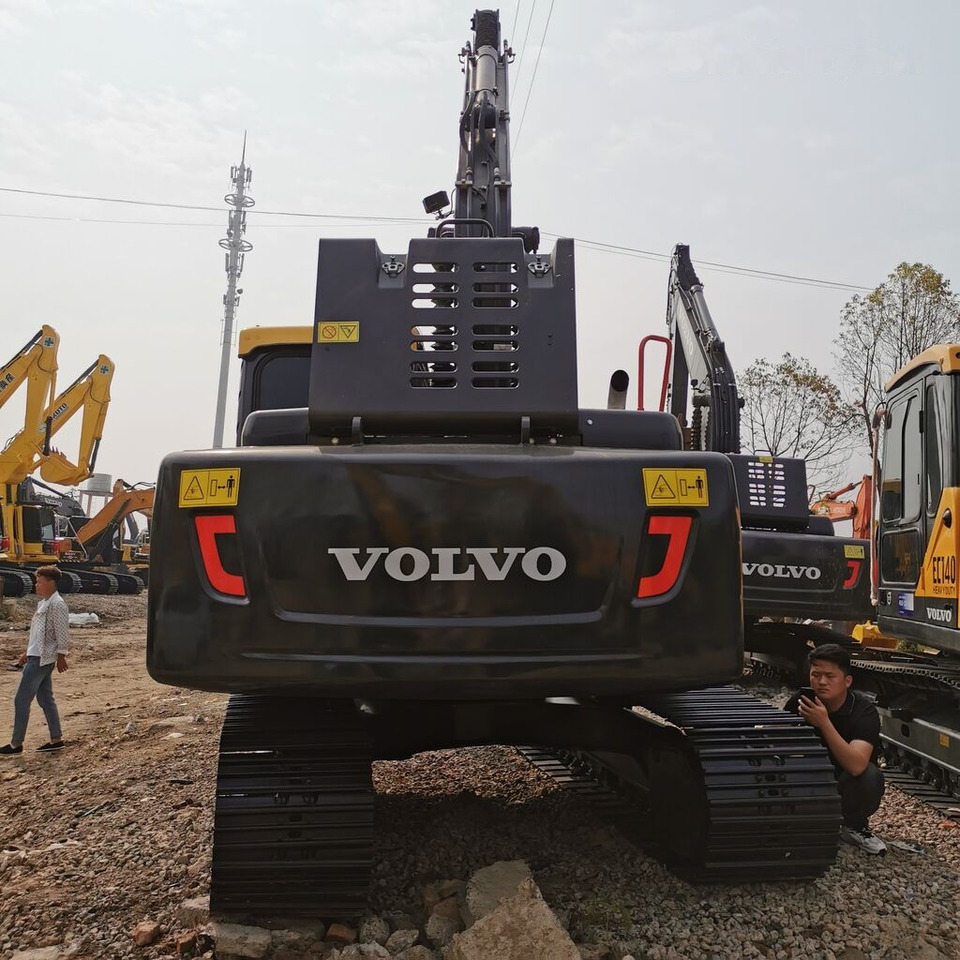 Excavadora de cadenas Volvo EC140: foto 7