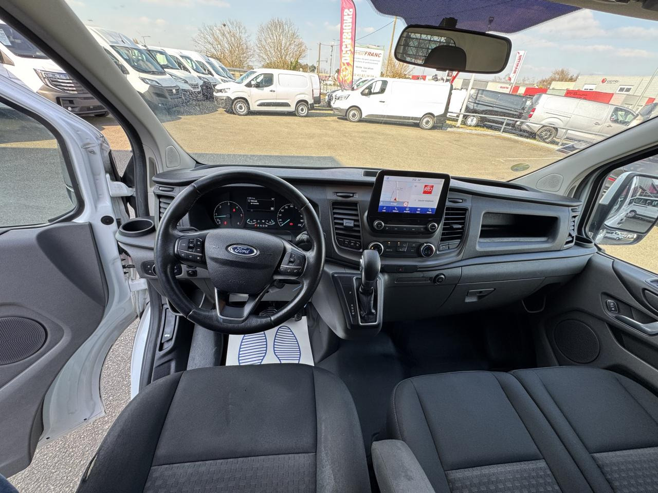 FORD Transit Custom 2.0 TDCi - 130 - BVA S&S TRANSIT CUSTOM FOURGON Fourgon 300 L1H1 Trend Business P - Furgón: foto 4 FORD Transit Custom 2.0 TDCi - 130 - BVA S&S TRANSIT CUSTOM FOURGON Fourgon 300 L1H1 Trend Business P - Furgón: foto 4