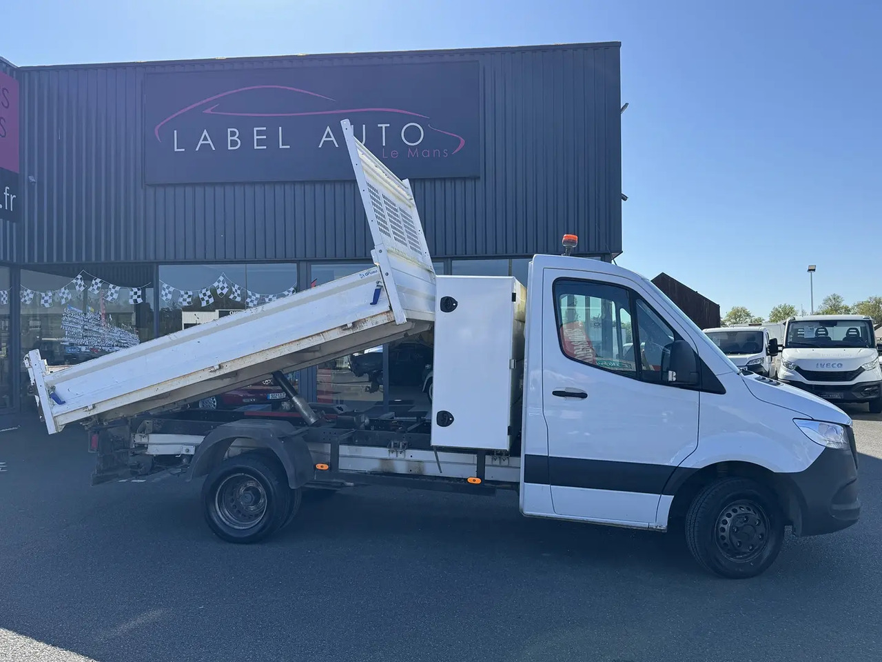 Mercedes Sprinter 515 CDI 37 3T5 PROPULSION - Furgoneta basculante: foto 1 Mercedes Sprinter 515 CDI 37 3T5 PROPULSION - Furgoneta basculante: foto 1