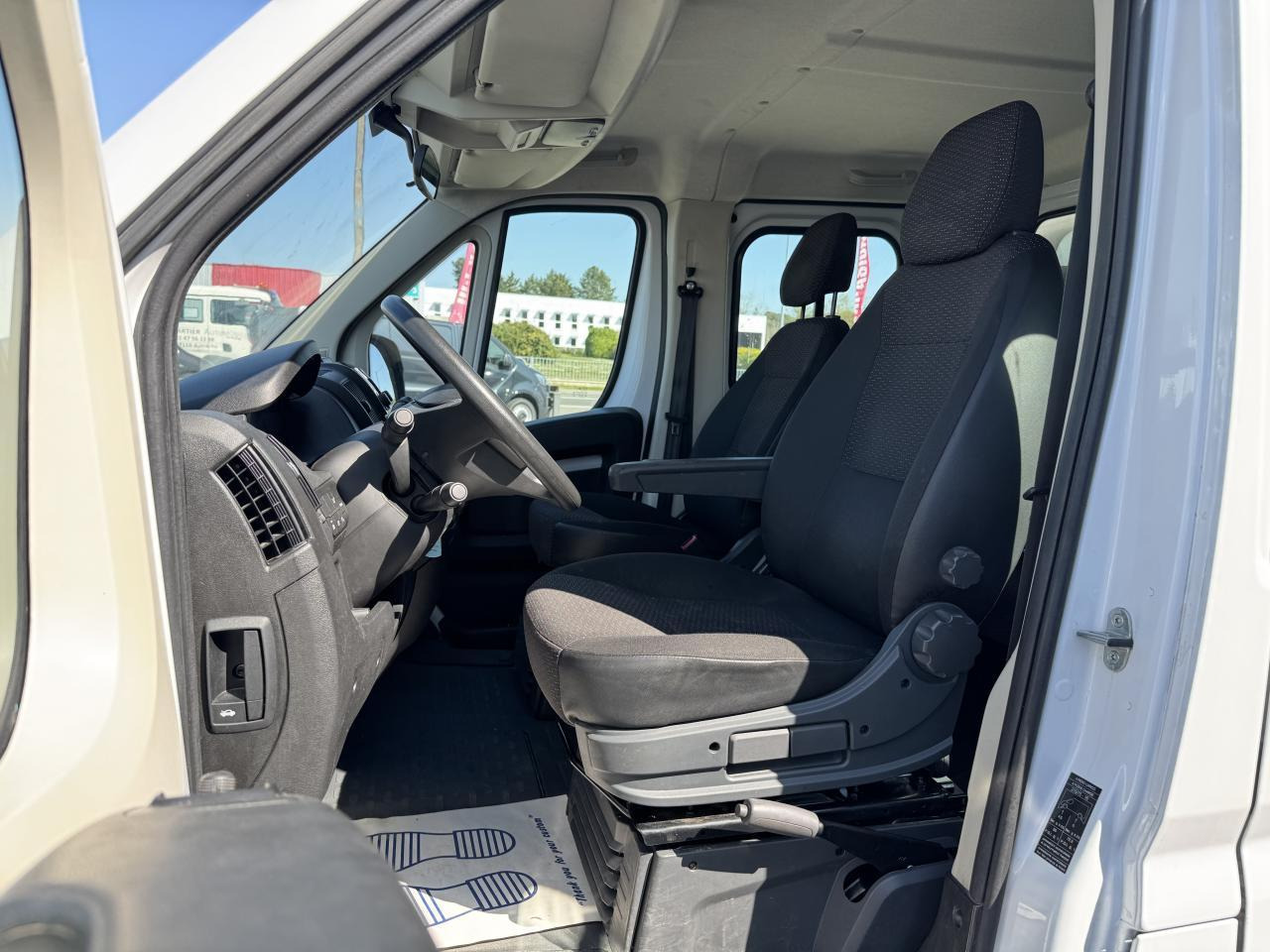 Opel Movano combi 3.5 MAXI 165CH BLUEHDI S&S BENNE COFFRE DOUBLE CABINE 6 PLACES - Furgoneta basculante: foto 4 Opel Movano combi 3.5 MAXI 165CH BLUEHDI S&S BENNE COFFRE DOUBLE CABINE 6 PLACES - Furgoneta basculante: foto 4