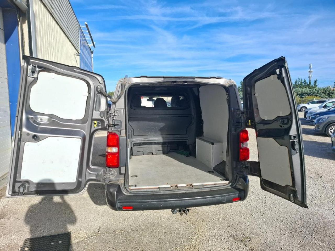 PEUGEOT Expert Standard 2.0 BlueHDi - 180 S&S - BV EAT8 III CABINE APPROFONDIE Fourgon Cabine approfond - Furgón: foto 3 PEUGEOT Expert Standard 2.0 BlueHDi - 180 S&S - BV EAT8 III CABINE APPROFONDIE Fourgon Cabine approfond - Furgón: foto 3
