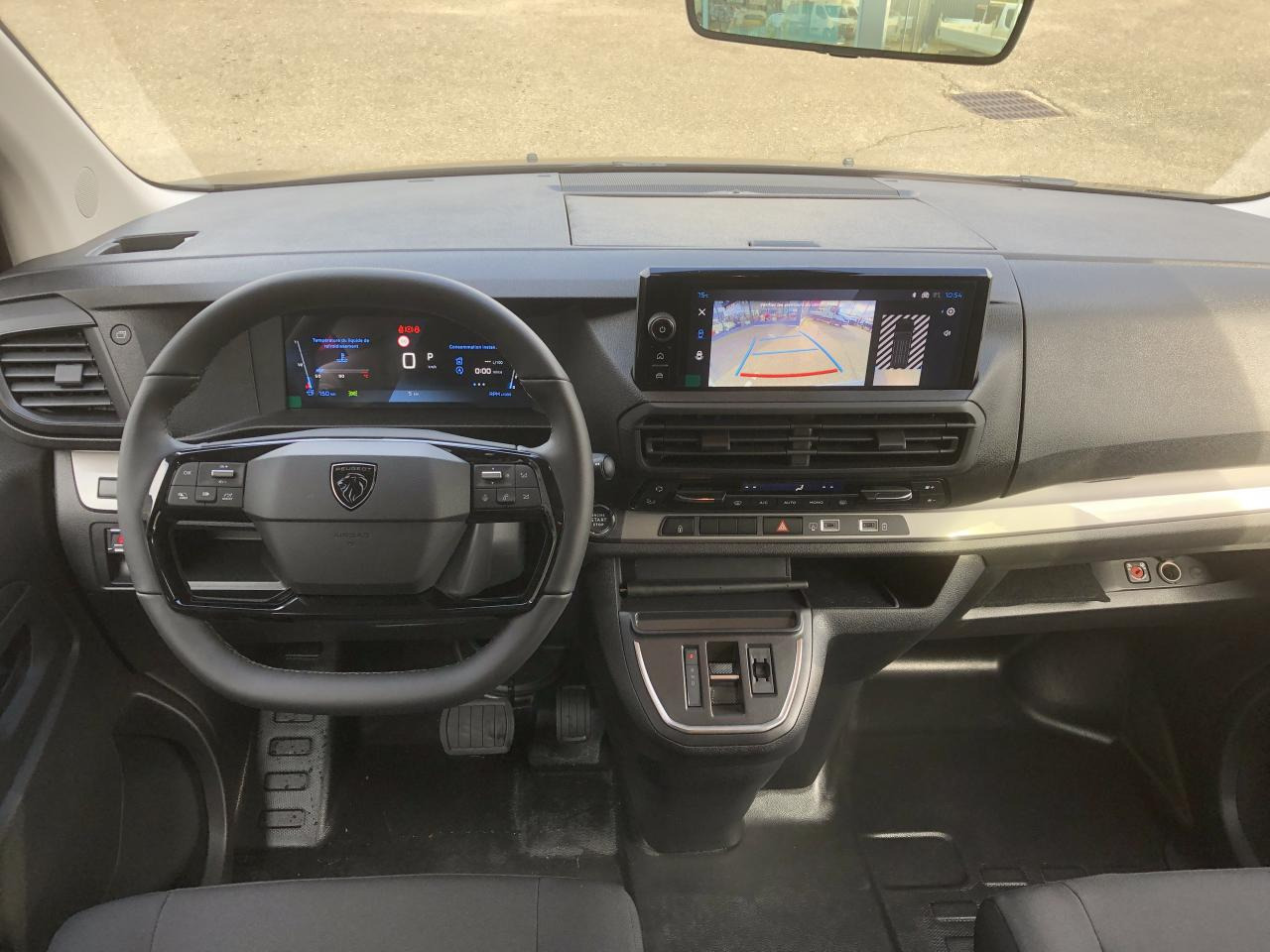 PEUGEOT Expert XL 2.0 BlueHDi - 180 S&S - BV EAT8 III CABINE APPROFONDIE Fourgon Cabine approfondie Fix - Furgón: foto 4 PEUGEOT Expert XL 2.0 BlueHDi - 180 S&S - BV EAT8 III CABINE APPROFONDIE Fourgon Cabine approfondie Fix - Furgón: foto 4