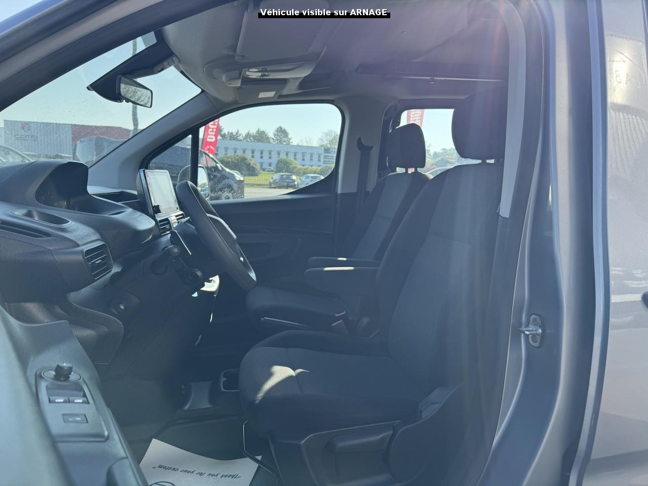 PEUGEOT Partner XL 1.5 BlueHDi S&S - 100 III CABINE APPROFONDIE Cabine approfondie XL PHASE 2 - Furgón: foto 4 PEUGEOT Partner XL 1.5 BlueHDi S&S - 100 III CABINE APPROFONDIE Cabine approfondie XL PHASE 2 - Furgón: foto 4