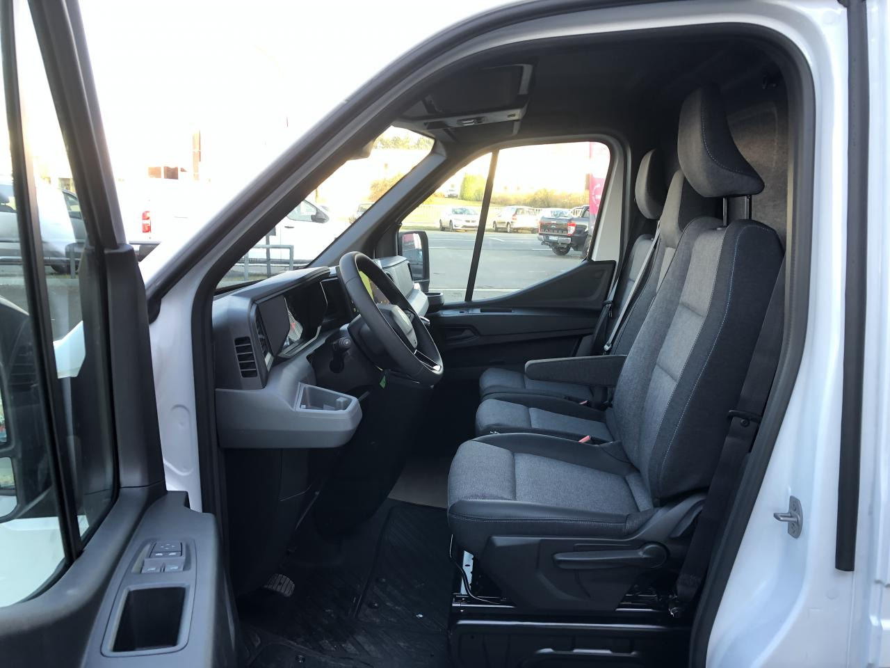 RENAULT Master Extra 3t5 L3H2 2.0 Blue dCi - BVA 170 2025 IV FOURGON Fourgon L3H2 Traction - Furgón: foto 5 RENAULT Master Extra 3t5 L3H2 2.0 Blue dCi - BVA 170 2025 IV FOURGON Fourgon L3H2 Traction - Furgón: foto 5