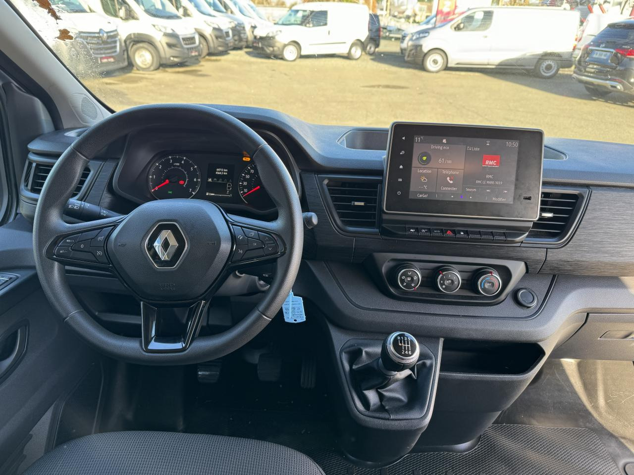 RENAULT Trafic L2 2.0 Energy dCi - 150 - S&S III COMBI Combi Zen L2H1 PHASE 3 - Furgoneta de pasajeros: foto 5 RENAULT Trafic L2 2.0 Energy dCi - 150 - S&S III COMBI Combi Zen L2H1 PHASE 3 - Furgoneta de pasajeros: foto 5