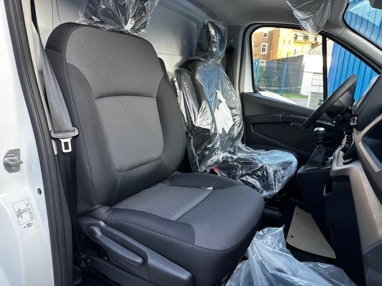 RENAULT Trafic L2H1 3000 Kg 2.0 Blue dCi - 130 L2H1 2 places - Furgón: foto 4 RENAULT Trafic L2H1 3000 Kg 2.0 Blue dCi - 130 L2H1 2 places - Furgón: foto 4