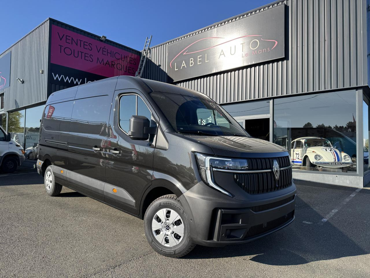 RENAULT master F3500 L3H2 2.0 BLUE DCI 150CH EXTRA + CAMERA - Furgón: foto 1 RENAULT master F3500 L3H2 2.0 BLUE DCI 150CH EXTRA + CAMERA - Furgón: foto 1