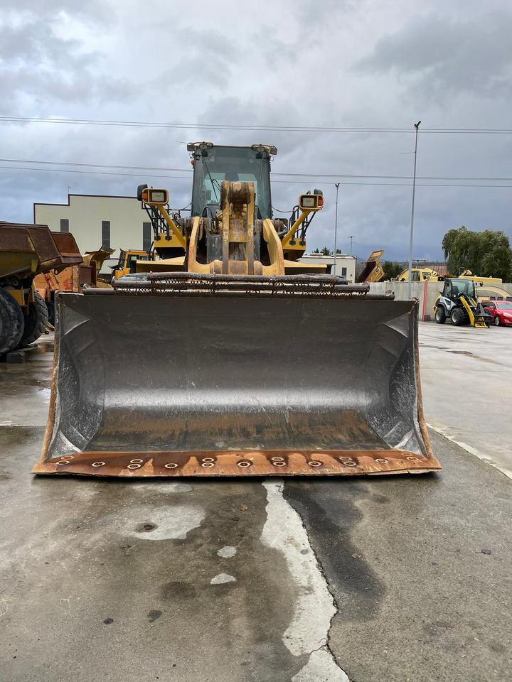 KOMATSU WA600-6 - Cargadora de ruedas: foto 5 KOMATSU WA600-6 - Cargadora de ruedas: foto 5