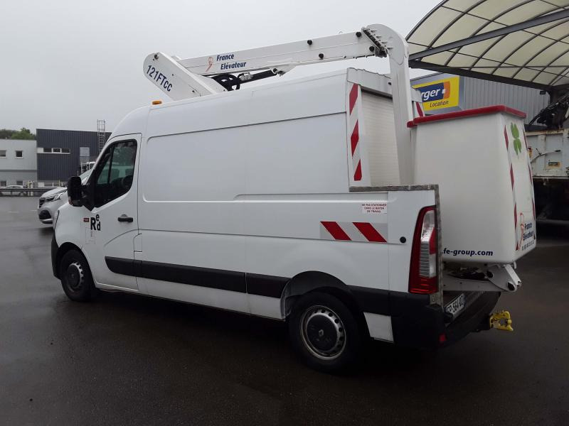 Camión con plataforma elevadora Renault Master 130 35 Fourgon nacelle: foto 7