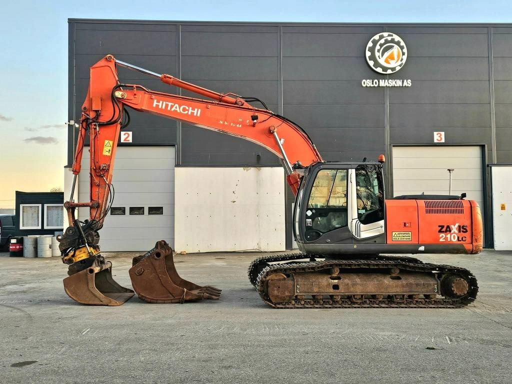 Hitachi ZX 210 LC-3 - Excavadora de cadenas: foto 2 Hitachi ZX 210 LC-3 - Excavadora de cadenas: foto 2