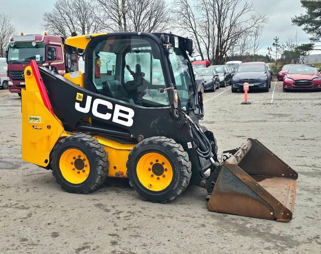 JCB 155 - Minicargadora: foto 3 JCB 155 - Minicargadora: foto 3