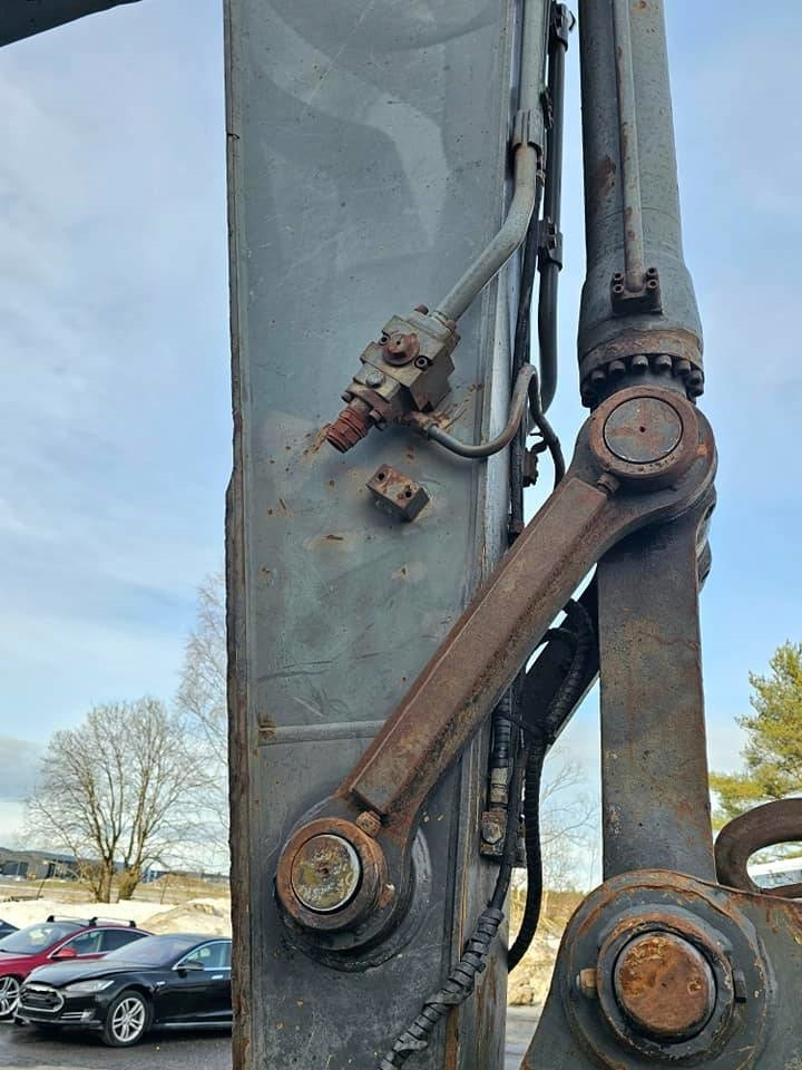 Excavadora de cadenas Volvo EC 240 LC: foto 19