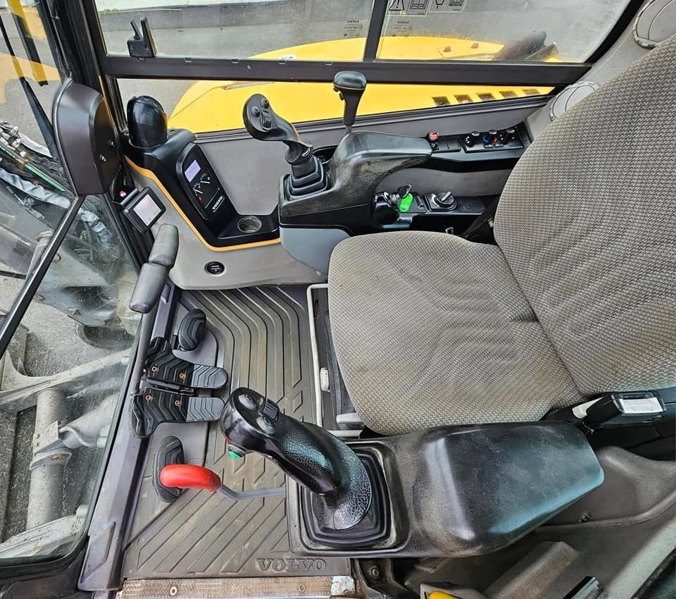 Miniexcavadora Volvo ECR 58 D: foto 22