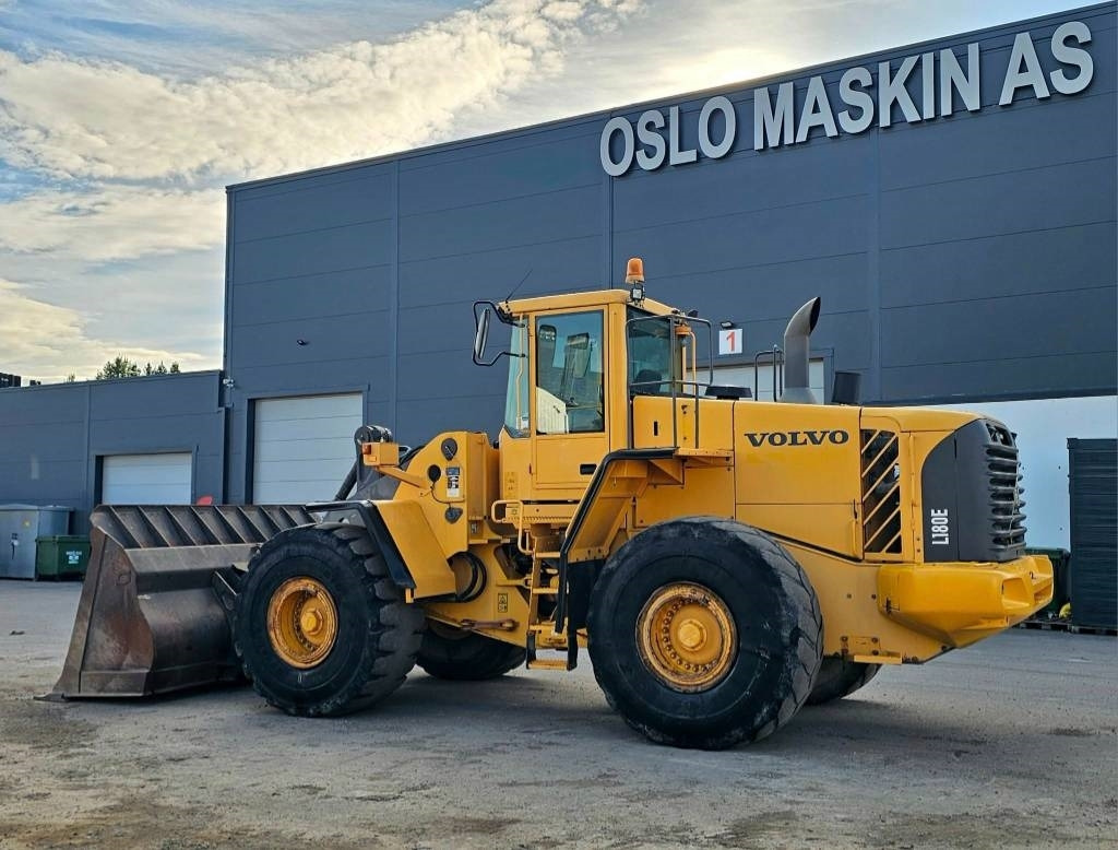 Volvo L 180 E - Cargadora de ruedas: foto 4 Volvo L 180 E - Cargadora de ruedas: foto 4