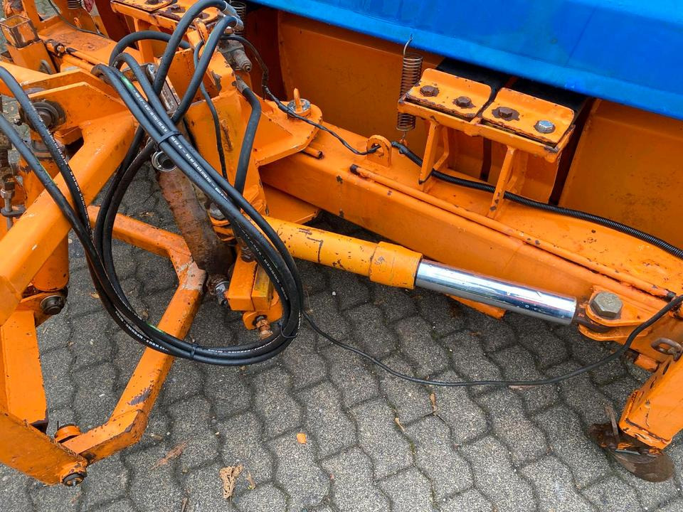 Bucher Schneepflug Ramox 300 NGR Schneeschieber Schneeschild Winterdienst Räumschild passend für Unimog 405/10 405/12 UGE UGN U300 U 300 400 500 - Cuchilla quitanieves: foto 5 Bucher Schneepflug Ramox 300 NGR Schneeschieber Schneeschild Winterdienst Räumschild passend für Unimog 405/10 405/12 UGE UGN U300 U 300 400 500 - Cuchilla quitanieves: foto 5