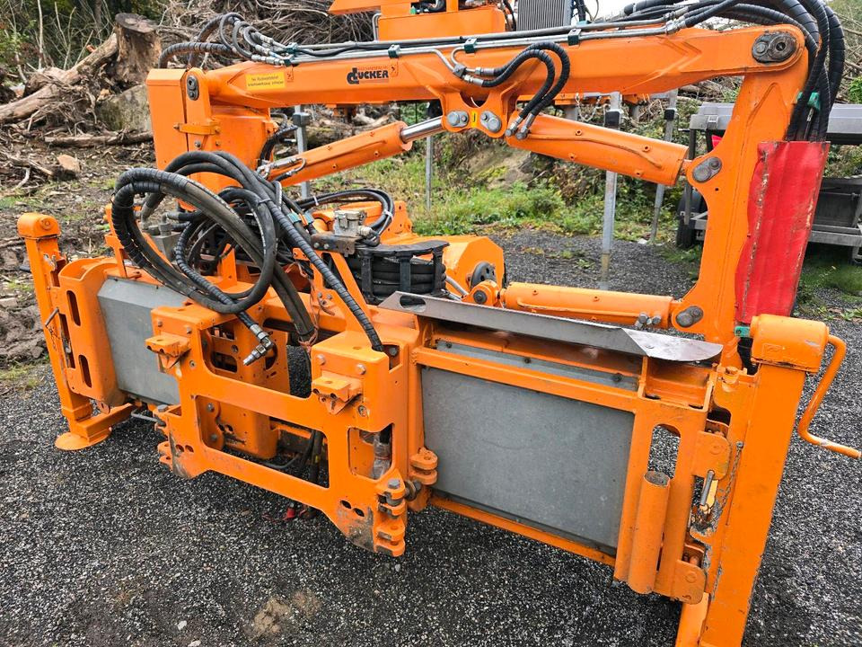 Dücker DUA 700 für Fendt Deutz Böschungsmäher Böschungsmulcher Traktor Bankettmäher 800 600 Mulag Una MHU - Segadora: foto 2 Dücker DUA 700 für Fendt Deutz Böschungsmäher Böschungsmulcher Traktor Bankettmäher 800 600 Mulag Una MHU - Segadora: foto 2