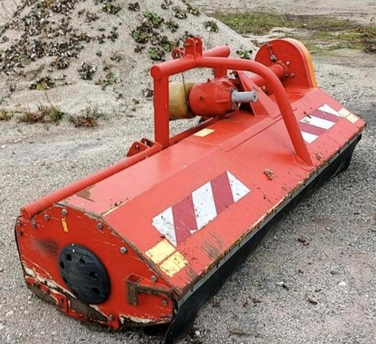 Dücker PMK21 2017 Frontmulchgerät Mulcher Mulchgerät Traktor - Desbrozadora de martillos: foto 3 Dücker PMK21 2017 Frontmulchgerät Mulcher Mulchgerät Traktor - Desbrozadora de martillos: foto 3