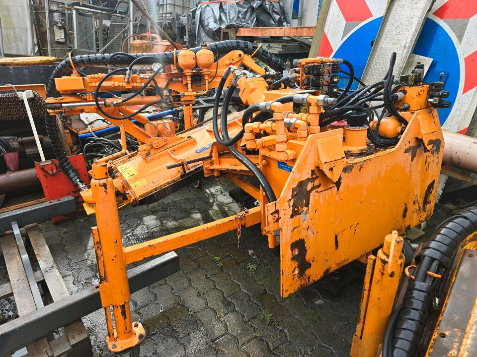 Gilbers GM 12 RL Randstreifenmäher Böschungsmulcher Böschungsmäher Seitenmulcher Mähausleger Dücker Mulag - Desbrozadora lateral: foto 2 Gilbers GM 12 RL Randstreifenmäher Böschungsmulcher Böschungsmäher Seitenmulcher Mähausleger Dücker Mulag - Desbrozadora lateral: foto 2