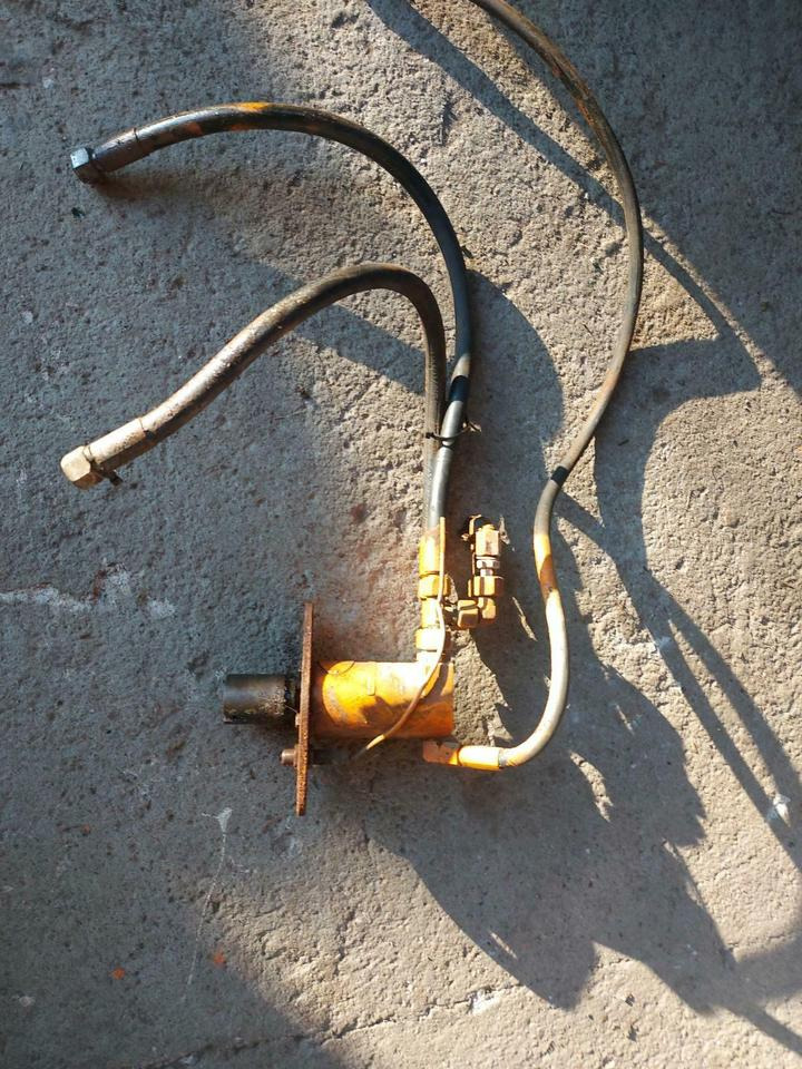 Hydraulikmotor Schmidt DST SST Salzstreuer Winterdienst Unimog - Motor hidráulico para Vehículo municipal: foto 1 Hydraulikmotor Schmidt DST SST Salzstreuer Winterdienst Unimog - Motor hidráulico para Vehículo municipal: foto 1