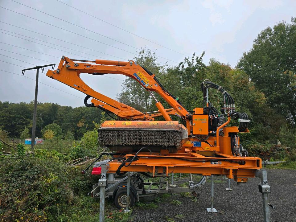 Mulag MHU 800 2020 Mähausleger Böschungsmäher Böschungsmulcher für Unimog 405 U 300 400 500 318 423 427 430 527 535 530 Mercedes-Benz - Desbrozadora de brazo: foto 4 Mulag MHU 800 2020 Mähausleger Böschungsmäher Böschungsmulcher für Unimog 405 U 300 400 500 318 423 427 430 527 535 530 Mercedes-Benz - Desbrozadora de brazo: foto 4