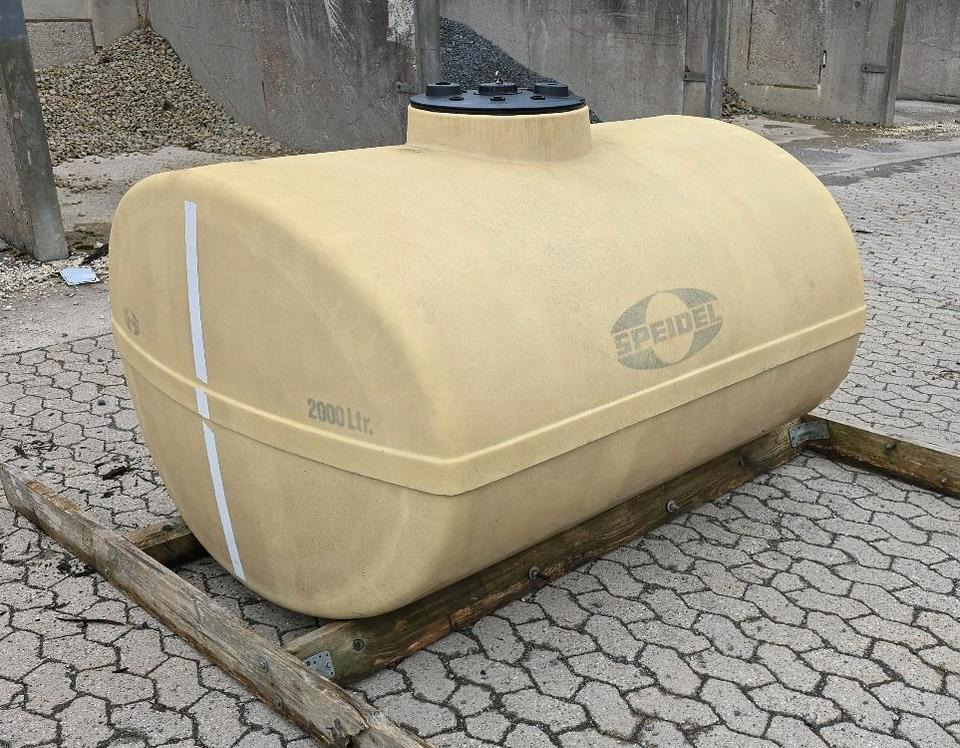 Schmidt Mulag 2m3 Wassertank Wasserfass Speidel für Unimog UGE UGN 405 U300 400 500 427 430 LKW Boschung wassertank Laugentank Bewässerung 5000liter - Contenedor cisterna: foto 5 Schmidt Mulag 2m3 Wassertank Wasserfass Speidel für Unimog UGE UGN 405 U300 400 500 427 430 LKW Boschung wassertank Laugentank Bewässerung 5000liter - Contenedor cisterna: foto 5