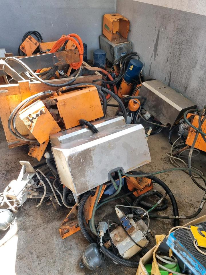 Schneepflughydraulik Schmidt Beilhack Elektrohydraulik Schneepflüge Schneeschild Schneeschieber LKW Unimog Bordcomputer Steuerung - Unidad de control para Vehículo municipal: foto 4 Schneepflughydraulik Schmidt Beilhack Elektrohydraulik Schneepflüge Schneeschild Schneeschieber LKW Unimog Bordcomputer Steuerung - Unidad de control para Vehículo municipal: foto 4