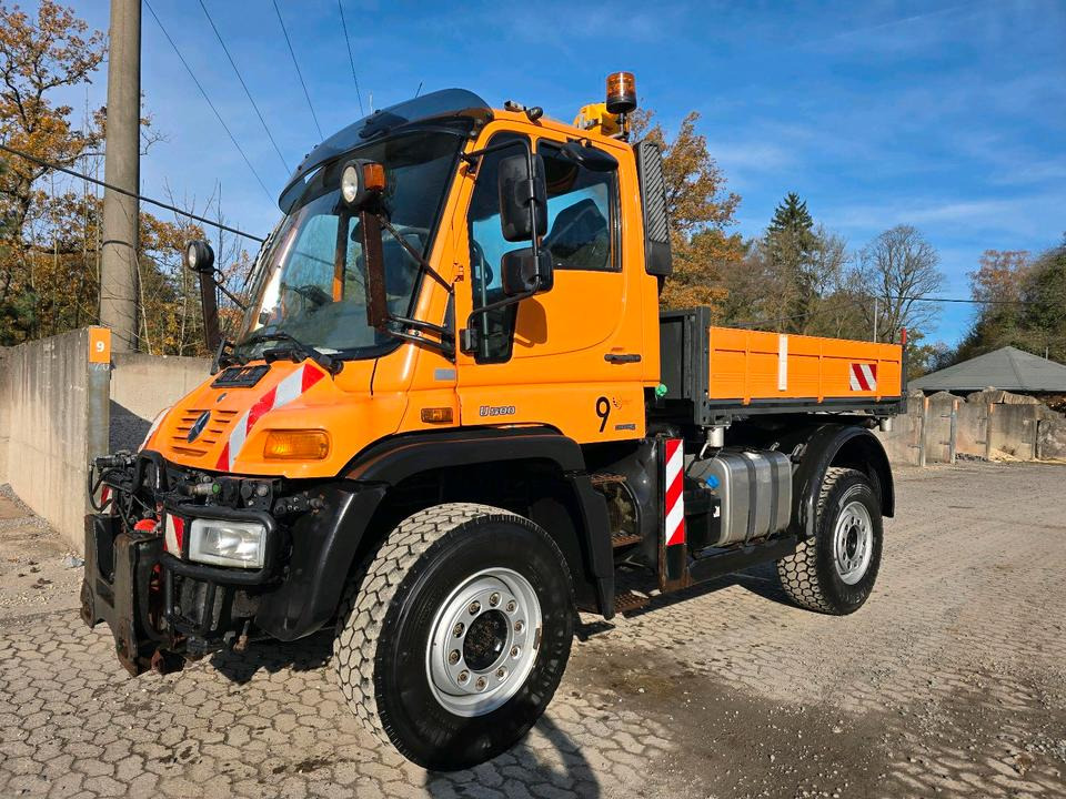 Unimog U500 2011 Bluetec 5 405/10 405/12 NKS-Z-UGN-43K Bluetec 5 Mercedes-Benz UGE UGN Hydrostat 6 Zylinder EasyDrive Variopilot Wechsellenkung - Máquina quitanieve: foto 1 Unimog U500 2011 Bluetec 5 405/10 405/12 NKS-Z-UGN-43K Bluetec 5 Mercedes-Benz UGE UGN Hydrostat 6 Zylinder EasyDrive Variopilot Wechsellenkung - Máquina quitanieve: foto 1
