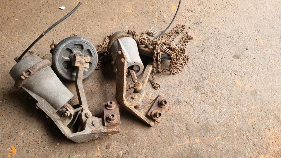 Unterwurfketten Schleuderketten Schneeketten Unimog Mercedes Benz 405 U300 U 400 500 423 429 530 318 427 - Neumáticos y llantas para Vehículo municipal: foto 2 Unterwurfketten Schleuderketten Schneeketten Unimog Mercedes Benz 405 U300 U 400 500 423 429 530 318 427 - Neumáticos y llantas para Vehículo municipal: foto 2