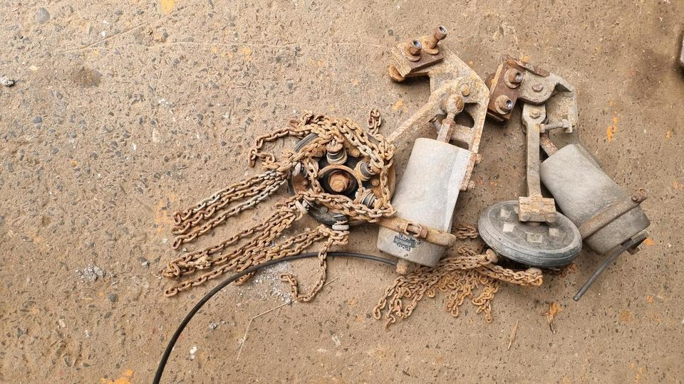 Unterwurfketten Schleuderketten Schneeketten Unimog Mercedes Benz 405 U300 U 400 500 423 429 530 318 427 - Neumáticos y llantas para Vehículo municipal: foto 3 Unterwurfketten Schleuderketten Schneeketten Unimog Mercedes Benz 405 U300 U 400 500 423 429 530 318 427 - Neumáticos y llantas para Vehículo municipal: foto 3