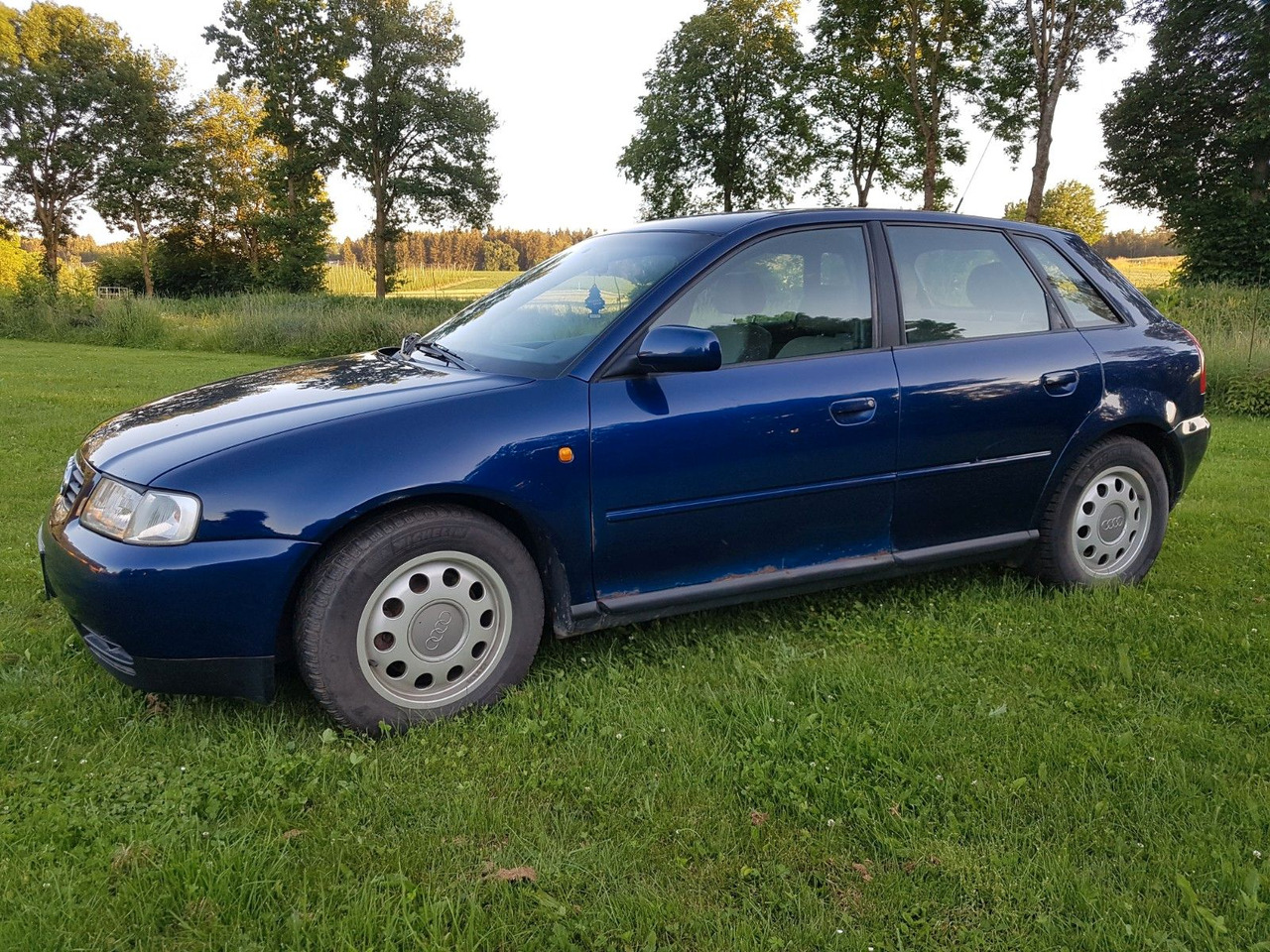 Audi A3 1.9TDI *4-TÜREN*KLIMAAUTOMATIK*AHK* - Coche: foto 3 Audi A3 1.9TDI *4-TÜREN*KLIMAAUTOMATIK*AHK* - Coche: foto 3
