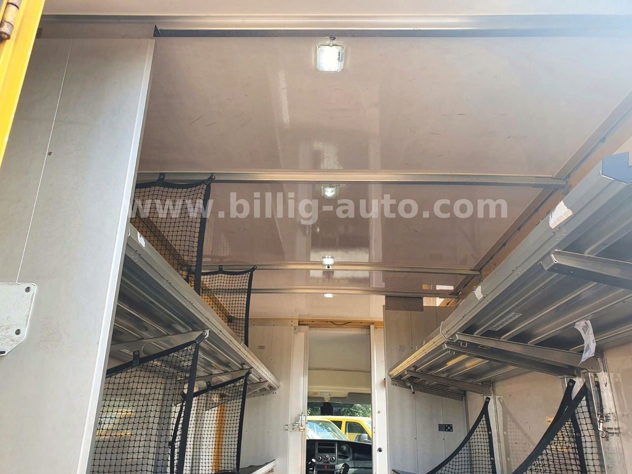 Furgoneta caja cerrada Iveco Daily Koffer*EURO 5*Maxi*1.Hand*Luftfederung: foto 12