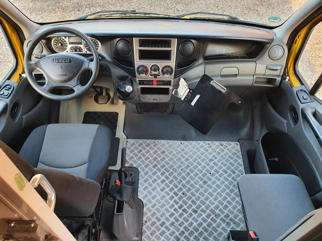 Iveco Daily Koffer Luftfeder Automatik 1.Hd. Integral - Coche: foto 5 Iveco Daily Koffer Luftfeder Automatik 1.Hd. Integral - Coche: foto 5