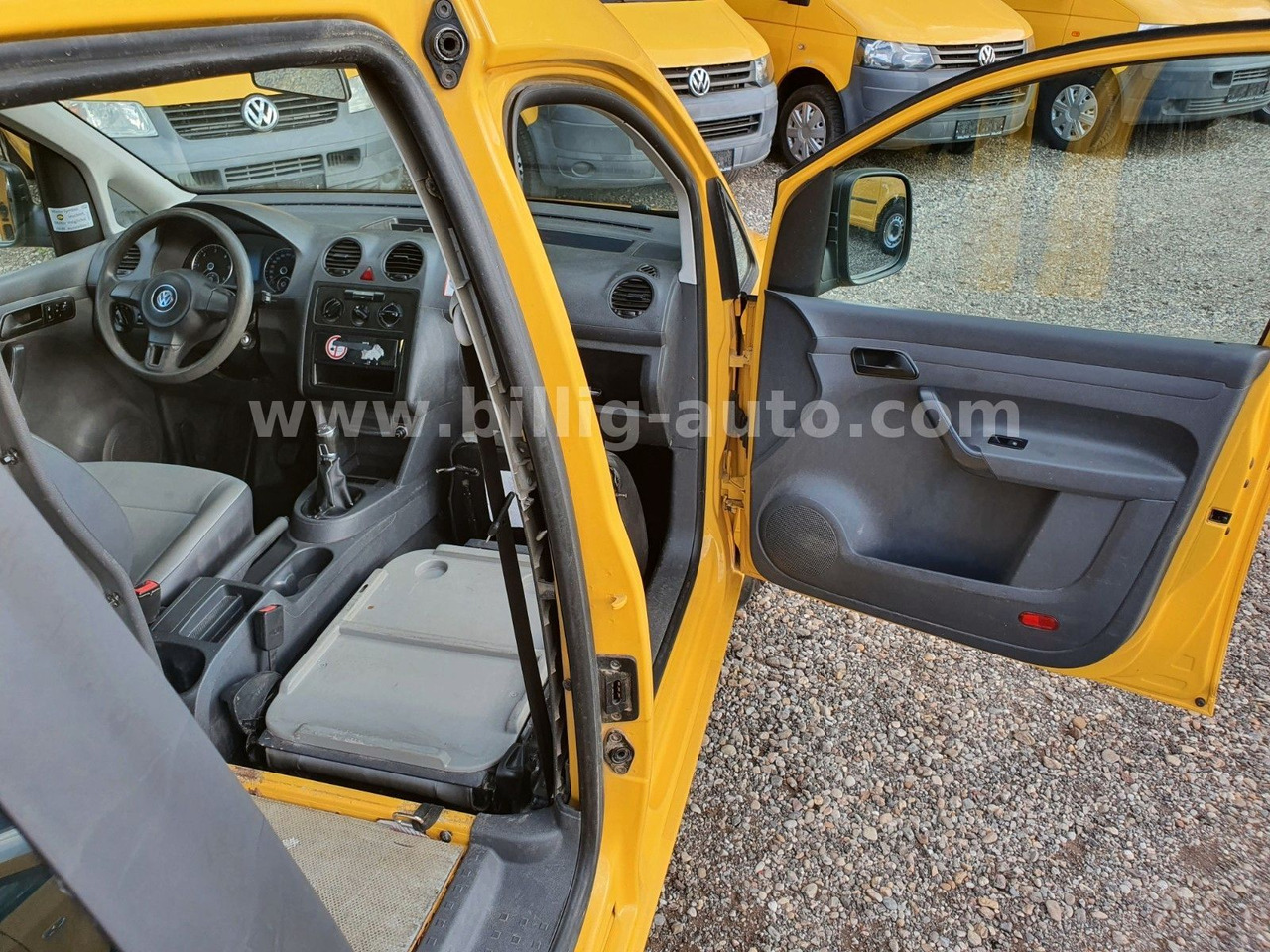 Volkswagen Caddy 2.0 TDI*FLEX-SITZ-PLUS*S-heft*2xS-Türe*EU5 - Furgoneta de pasajeros: foto 2 Volkswagen Caddy 2.0 TDI*FLEX-SITZ-PLUS*S-heft*2xS-Türe*EU5 - Furgoneta de pasajeros: foto 2