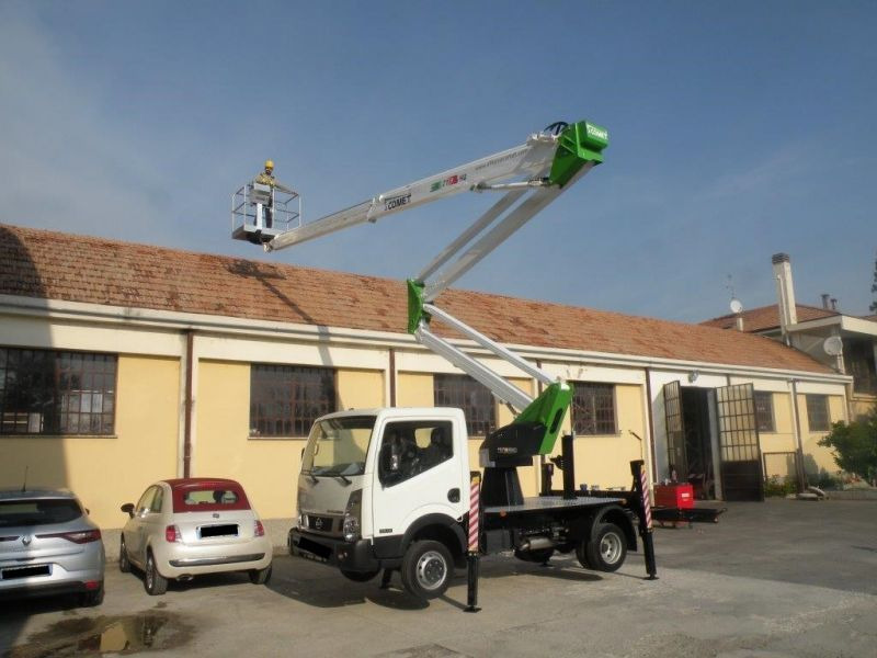 Comet 21/2/9 HQ - 21 m zamontowany na Renault Maxity 130 DTI - Camión con plataforma elevadora: foto 1 Comet 21/2/9 HQ - 21 m zamontowany na Renault Maxity 130 DTI - Camión con plataforma elevadora: foto 1