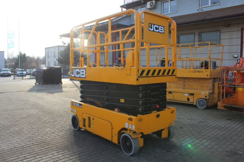 JCB podnośnik nożycowy elektryczny 12 m JCB S3246E electric scissor lift - Plataforma de tijeras: foto 5 JCB podnośnik nożycowy elektryczny 12 m JCB S3246E electric scissor lift - Plataforma de tijeras: foto 5